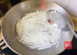 干贝海米萝卜汤的做法图解4