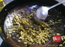 酸菜炒肉丝的做法图解9