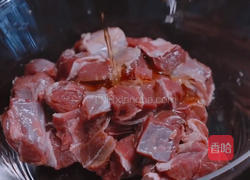 咸蛋黄香菇牛肉粽的做法图解2