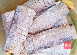 浇汁带鱼的做法图解4