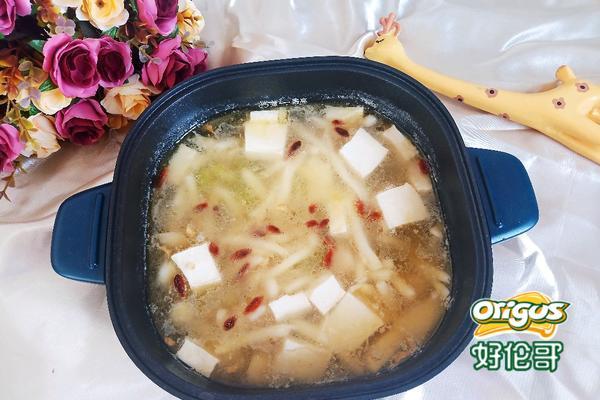 海鲜菇豆腐汆丸子