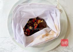 罗汉果菊花膏撞奶的做法图解3