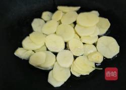 蚝油焖土豆的做法图解2