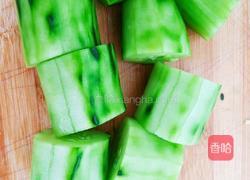 黄瓜拌木耳的做法图解3