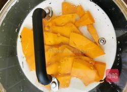 蒸南瓜饼的做法图解2