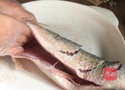 糖醋脆皮草鱼的做法图解2