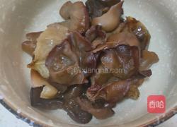 木耳拌黄瓜的做法图解1