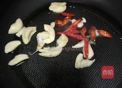 手撕包菜的做法图解2