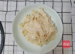 家常版油泼面的做法图解1
