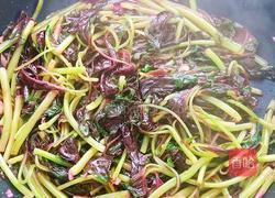 红苋菜皮蛋汤的做法图解6