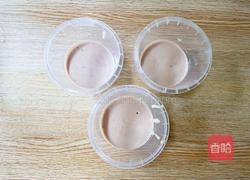 草莓水果冰淇淋的做法图解6