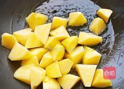 成本不足两元的酱焖土豆的做法图解8