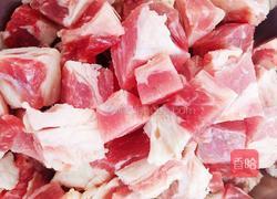 孜然牛肉粒的做法图解1