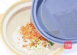 Illustration of making spicy and sour sweet potato noodles 12