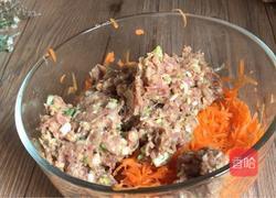 红萝卜牛肉锅贴的做法图解11