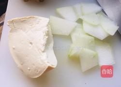 鲫鱼冬瓜豆腐汤的做法图解4