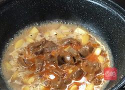 红烧牛肉烧土豆的做法图解6