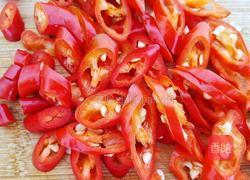 辣椒炒猪皮的做法图解5