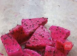 酸奶火龙果的做法图解2