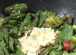 蒜爆青椒的做法图解8
