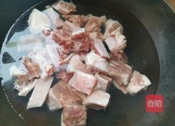 土豆炖鸭腿的做法图解2