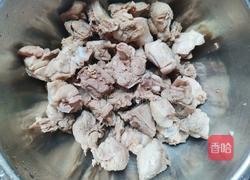 土豆炖鸭腿的做法图解3