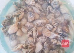 蒜蓉粉丝花蛤的做法图解1
