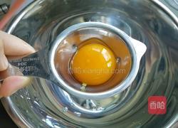 戚风蛋糕的做法图解8