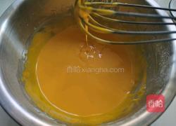 戚风蛋糕的做法图解9