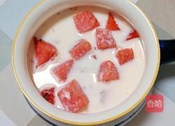 牛奶西瓜西米露的做法图解11