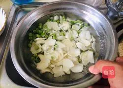 Illustration of how to cook green beans and lilies 1