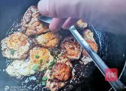 Illustration of how to make sweet and sour poached eggs 13