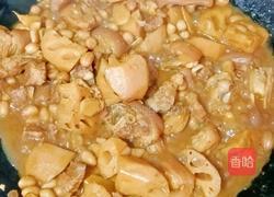 莲藕花生炖猪脚的做法图解16