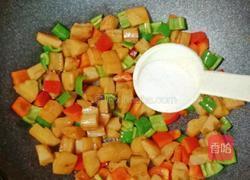 双椒炒莲藕的做法图解10