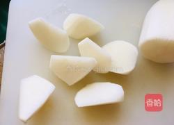 鸡汤煨萝卜的做法图解2