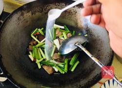 青蒜炒腊肉的做法图解4