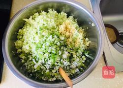 大肉西葫芦包子的做法图解5