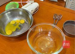 8寸戚风蛋糕的做法图解1