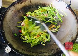 青椒豆皮炒肉丝的做法图解6