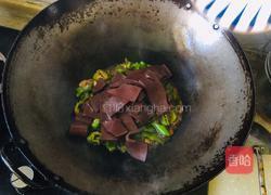 青椒炒鸭血的做法图解8