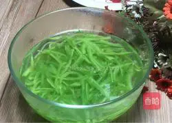 Illustration of how to make cold bitter melon 11