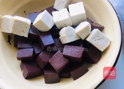 蒜蓉辣酱鸭血煲的做法图解6