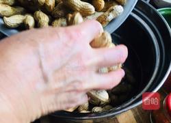 卤味花生的做法图解1