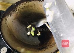 青椒炒过油肉的做法图解9