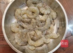 百香果柠檬虾的做法图解3