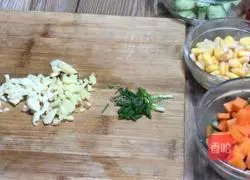 Illustration of how to make colorful shrimps 5