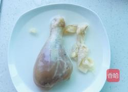 低脂金针菇蒸鸡腿的做法图解1
