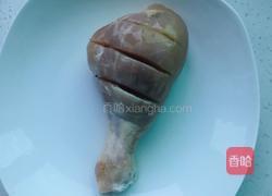 低脂金针菇蒸鸡腿的做法图解2