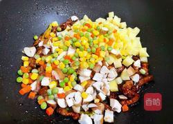 五花肉焖饭的做法图解13