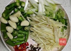 炒兔肉的做法图解2